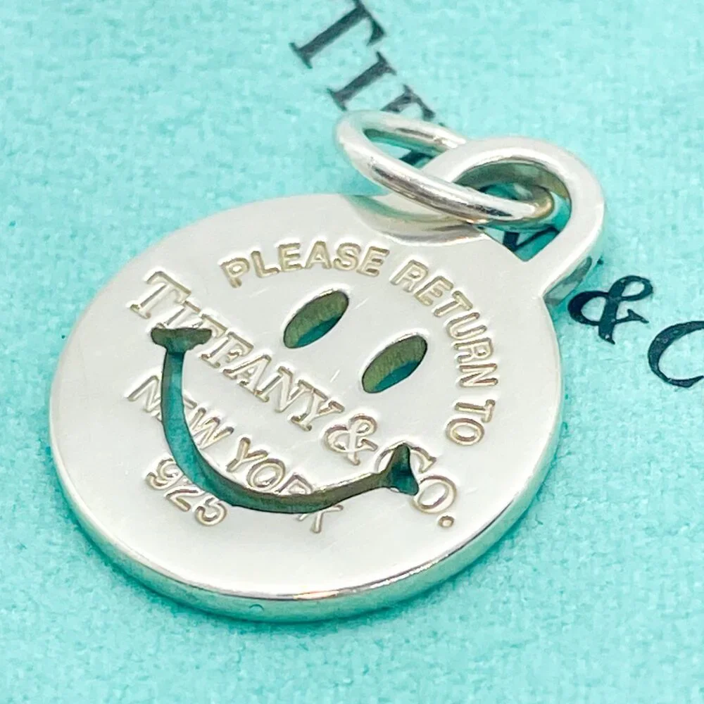 RARE Tiffany & Co Return to Tiffany Smile Happy Charm Pendant Silver - Picture 15 of 16